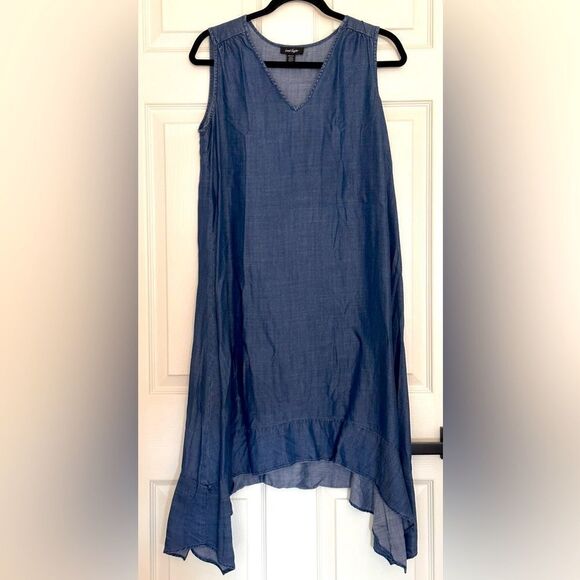 Lord & Taylor Chambray Dress - Picture 1 of 6